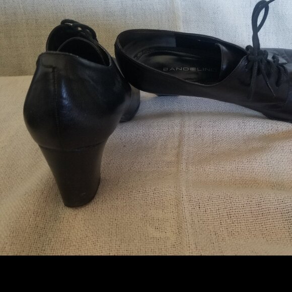 Bandolino Oxford - Picture 2 of 6